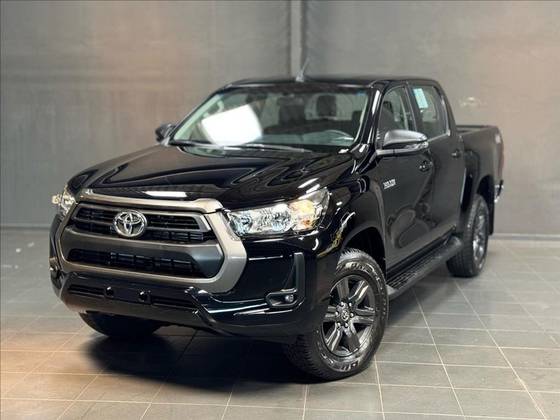 TOYOTA HILUX 2.8 D-4D TURBO DIESEL CD SR 4X4 AUTOMÁTICO TOYOTA HILUX 2.8 D-4D TURBO DIESEL CD SR 4X4 AUTOMÁTICO